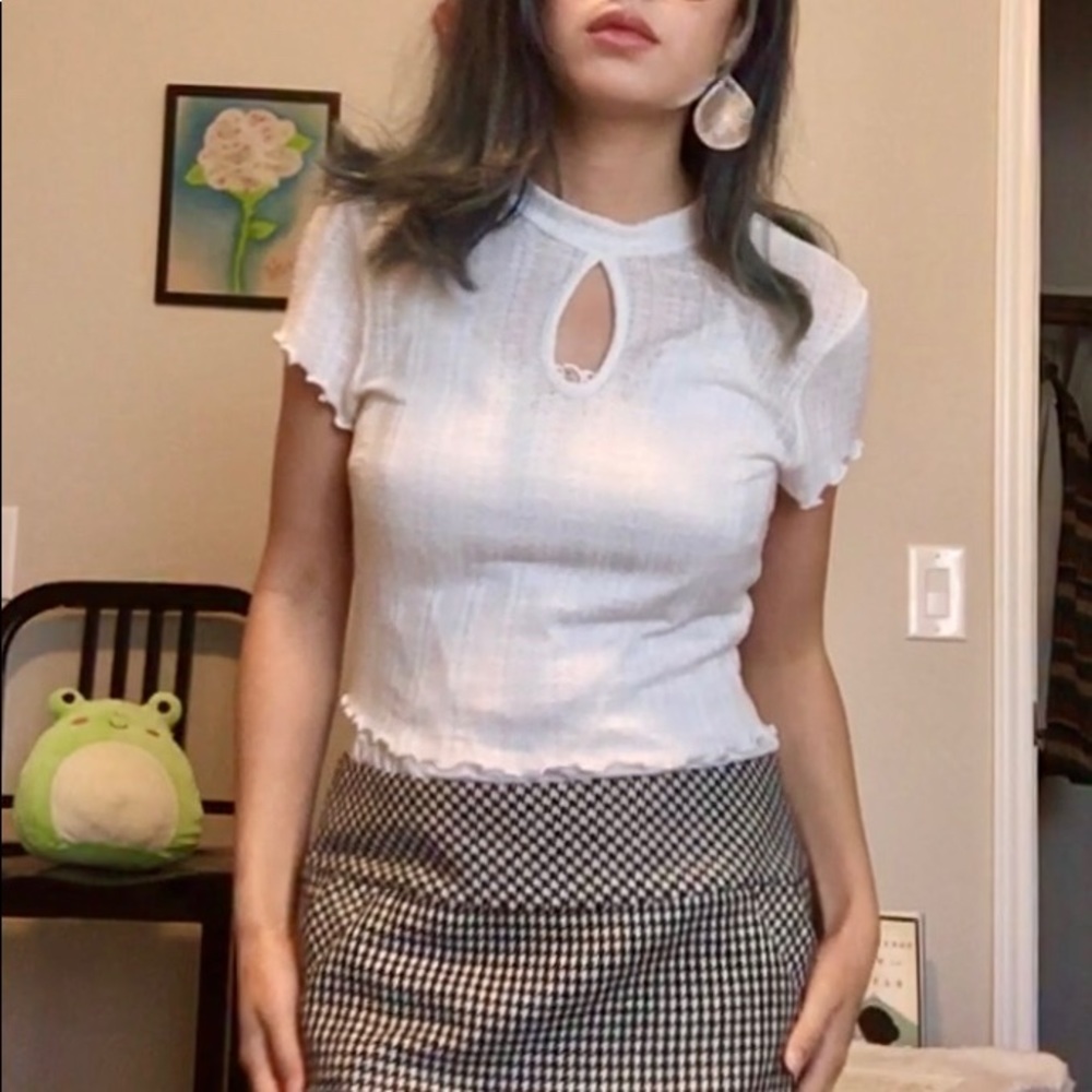 Gentle Mock Neck Crop Top